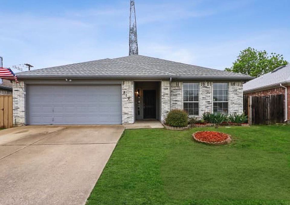 1st image of 804 Ponselle Dr