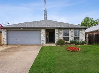 804 Ponselle Dr, Arlington, TX 76001