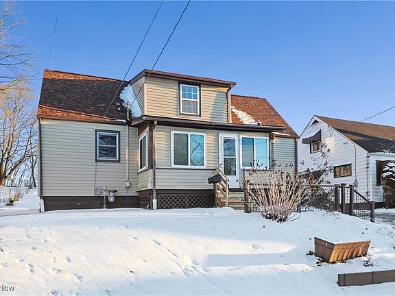 2nd image of 639 N Way St