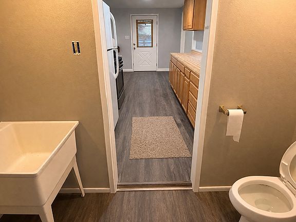 4th image of 21830 Canyon Way #1