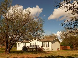 206 Amarillo St, Wellington, TX 79095