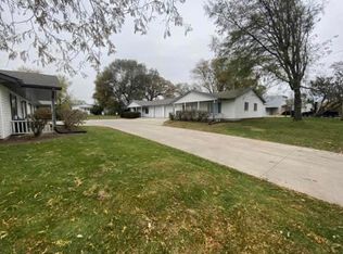 620 S 7th St #1, Plattsmouth, NE 68048