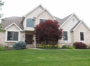 1483 Oxbow Dr, Blacklick, OH 43004
