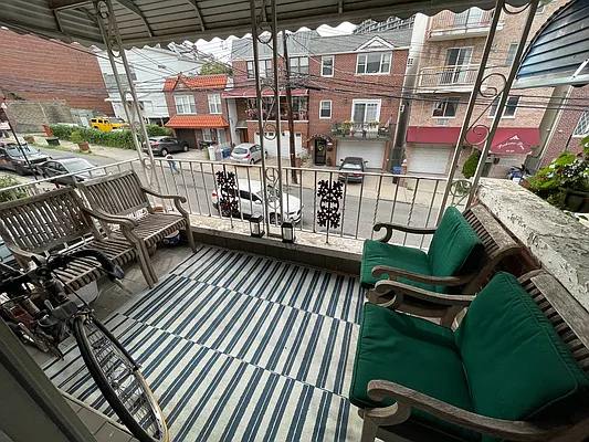 Rented by Voro, LLC | media 25