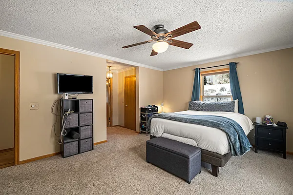 568 Tamarack Dr — Photo 6