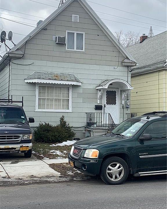 1st image of 454 N Ogden St