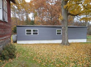 788 Soap Run Rd, Fombell, PA 16123