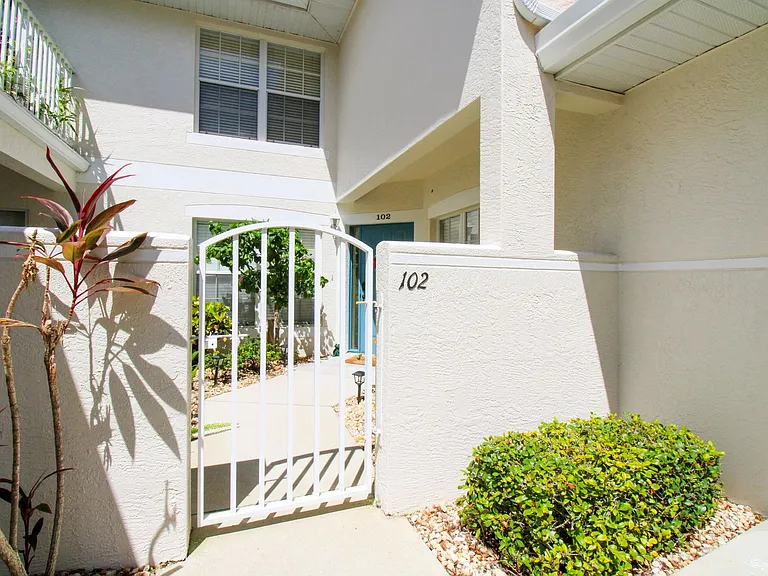 5025 Cedar Springs Dr #102 — Photo 8