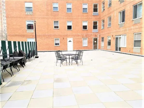 63-14 Queens Boulevard image 9 of 23