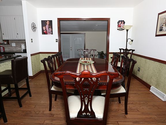 Dining room-hardwood floor