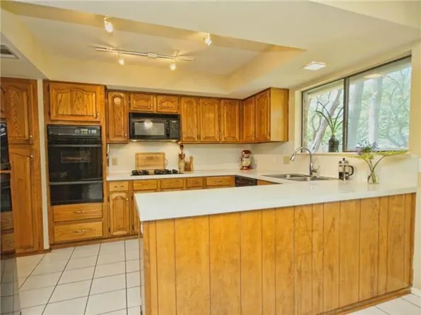 4701 Cap Rock Dr, Austin, TX 78735