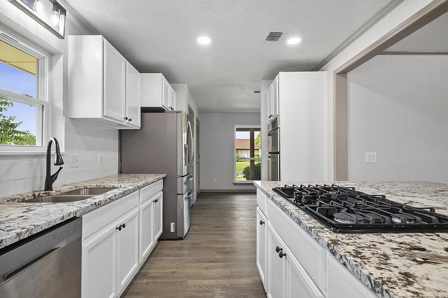 Spacious Plano home with pool & spa near UT Dallas — Photo 4