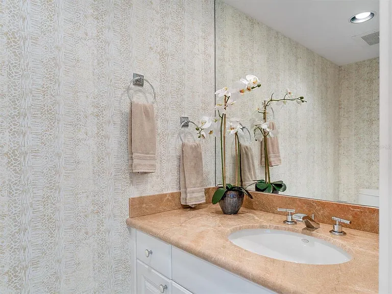 1511 Gulf Of Mexico Dr #201 — Photo 22