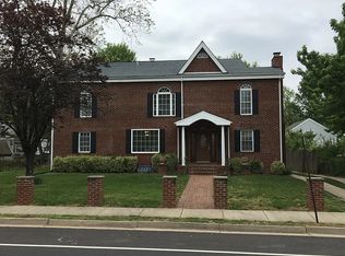 3318 Memorial St #B, Alexandria, VA 22306