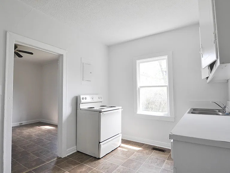 280 Cedar St — Photo 7