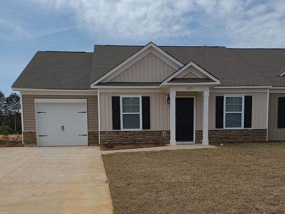 2167 Stillpointe Drive, lot 52
