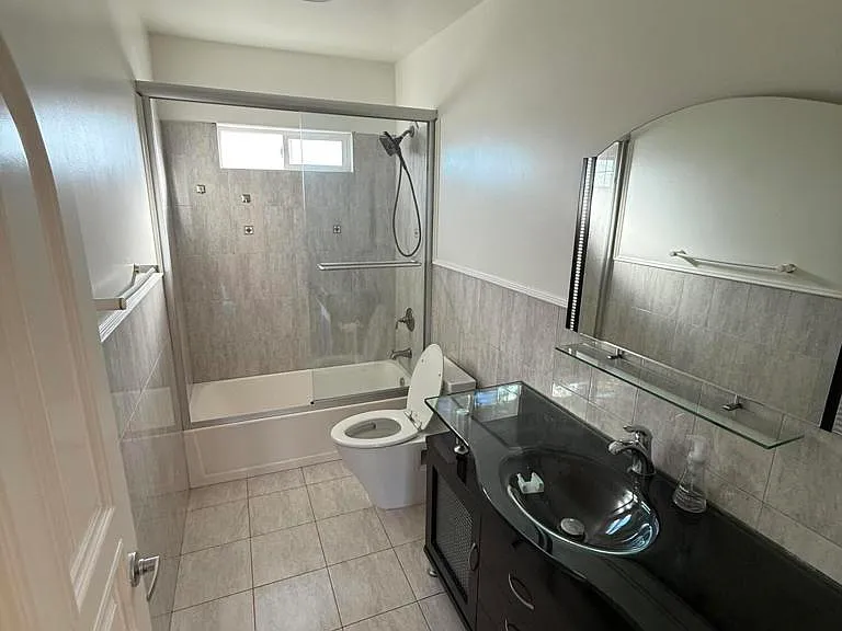 7011 N Liberty Dr — Photo 26