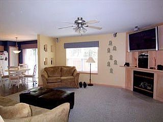 5th image of 2210 Stori Ln