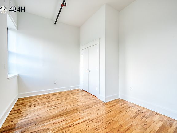 3rd image of 484 Humboldt St APT 302