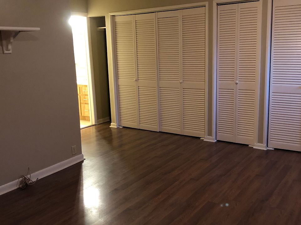 1st image of 705 18th Ave
