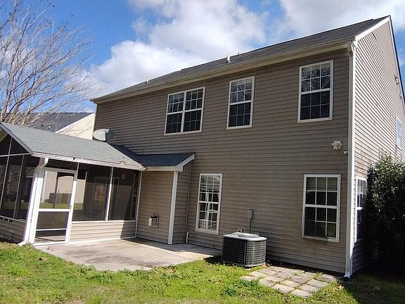 3rd image of 5004 Blair Rd