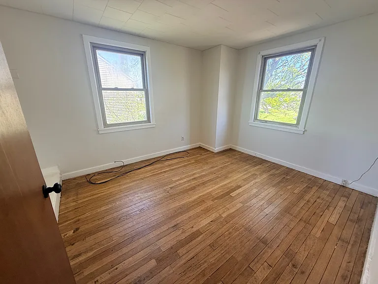75 Cobb St — Photo 5