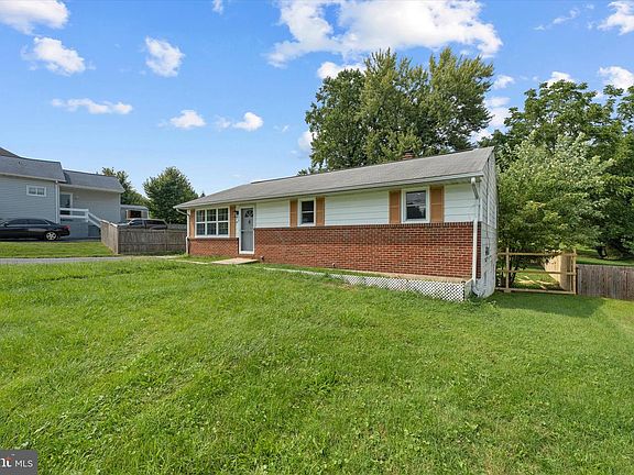 3rd image of 3418 E Joppa Rd