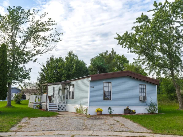 3541 Pine Knob St NW, Grand Rapids, MI 49544