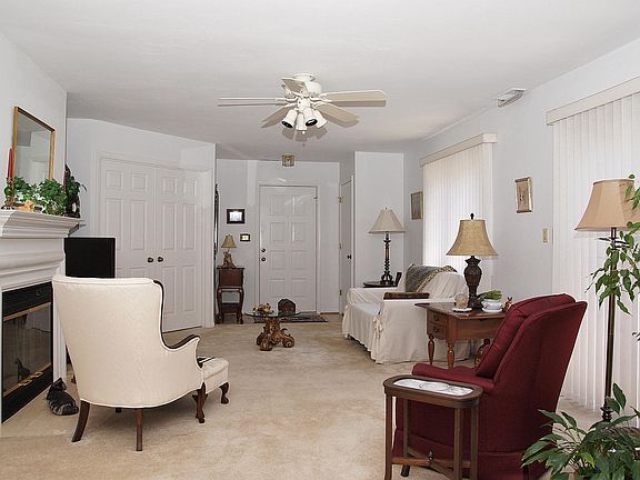 5th image of 433 Windward Dr SW