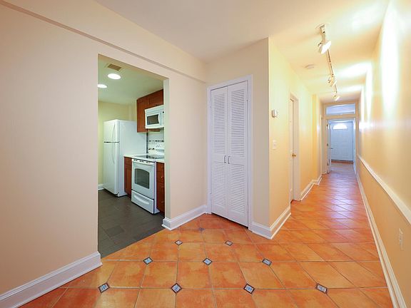 Kitchen & hallway