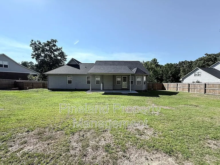 219 Woodland Dr — Photo 24