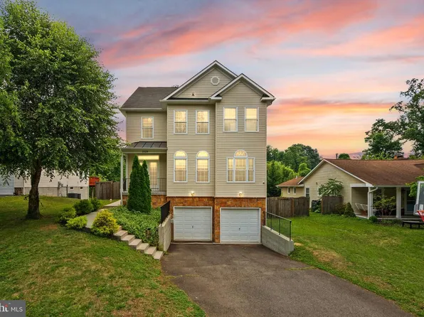 7029 Swain Dr, Alexandria, VA 22306