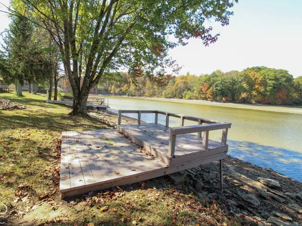 3577 Laughton Ct, North Vernon, IN 47265