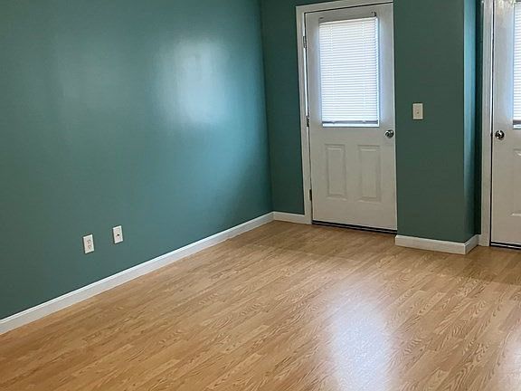 4th image of 84 Aborn St Unit 2105