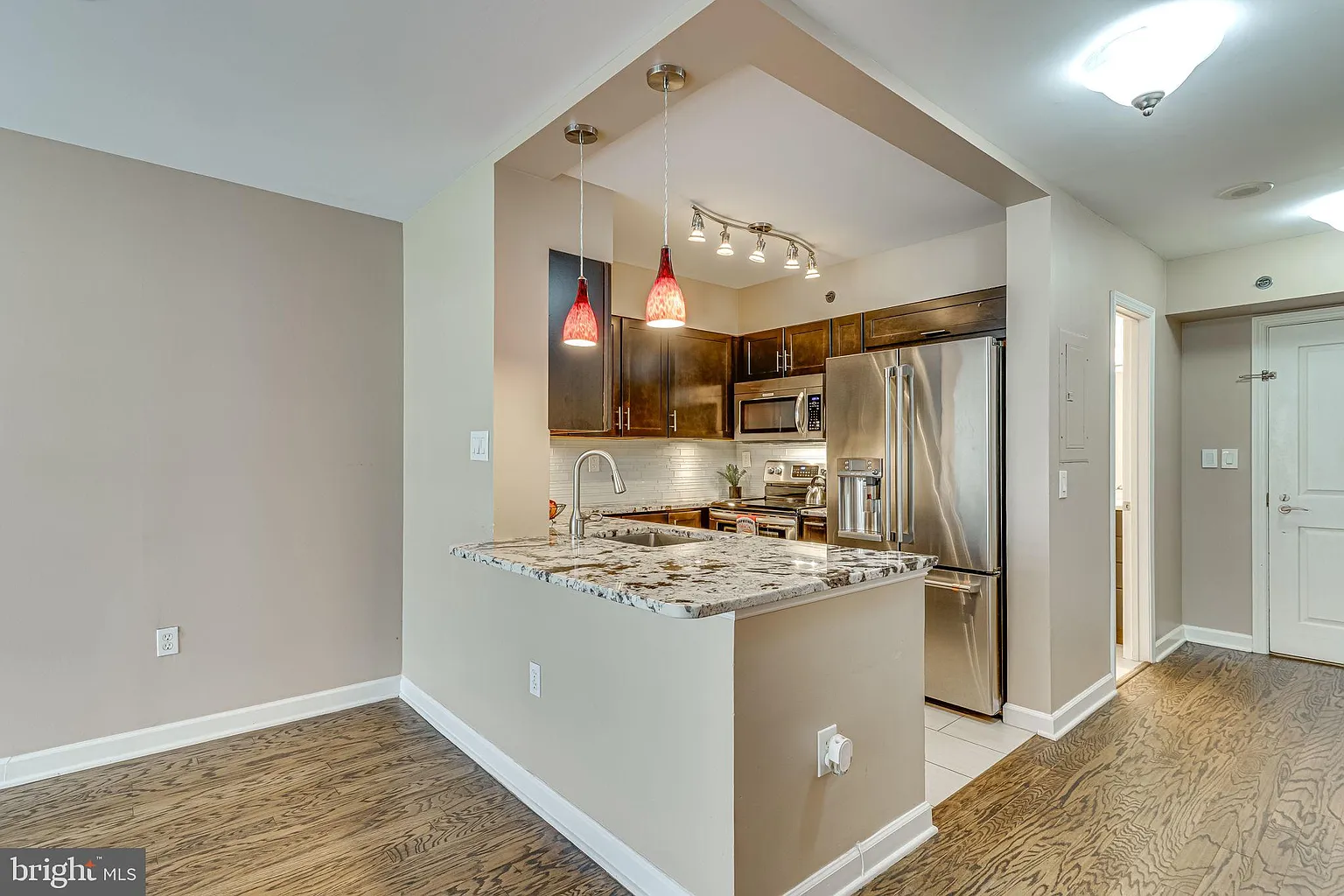 601 Pennsylvania Ave NW APT 601 photo 1
