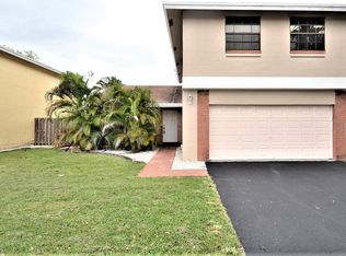 730 Willow Grove Ter, Fort Lauderdale, FL 33325