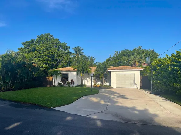 303 Venice Drive, Boynton Beach, FL 33426