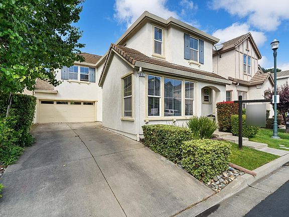 2nd image of 637 Peridot Place