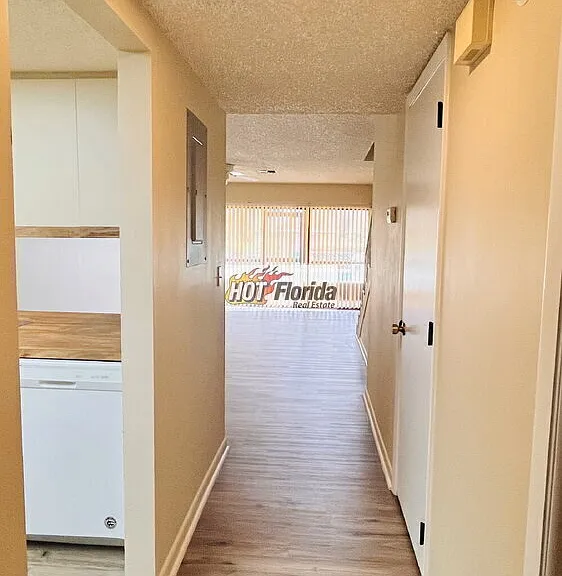 4534 Lafayette Ave — Photo 3