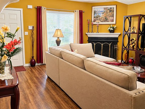 5th image of 4384 Chestnut Oaks Trce