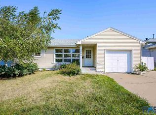 1804 W 10th St, Sioux Falls, SD 57104