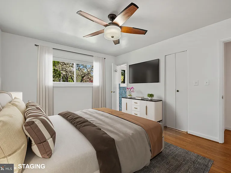 6523 Kerns Rd — Photo 11