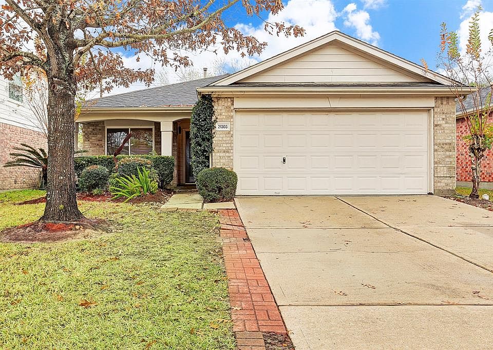 1st image of 21303 Somerset Park Ln