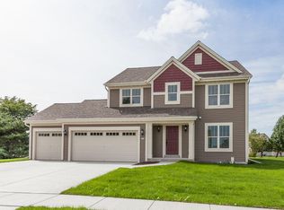 704 N Patricia St, Elkhorn, WI 53121