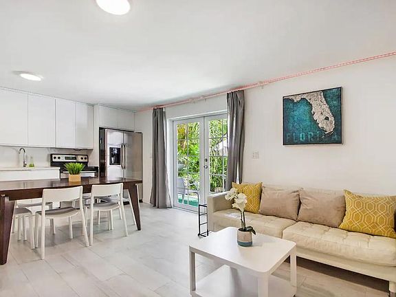 5th image of 846 Michigan Ave APT 1