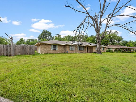 4th image of 536 Forrest Ln