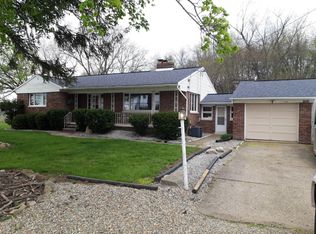 1525 Peckham St, Akron, OH 44320