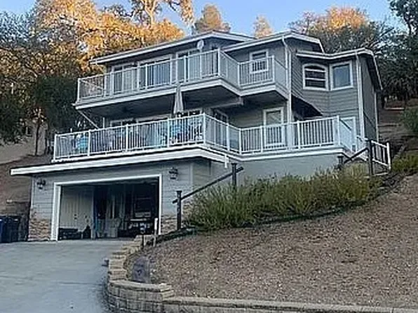2762 Oak Shores Dr, Bradley, CA 93426