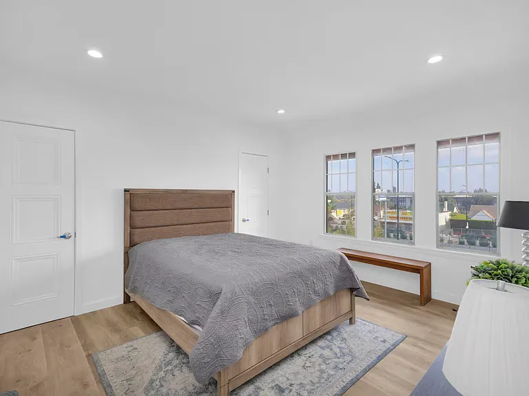 5107 Crenshaw Blvd — Photo 11
