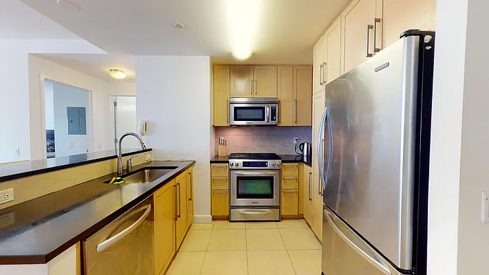 Rented by Voro, LLC | media 23